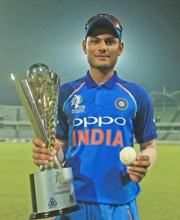 Harsh Tyagi Asia Cup with Trophy