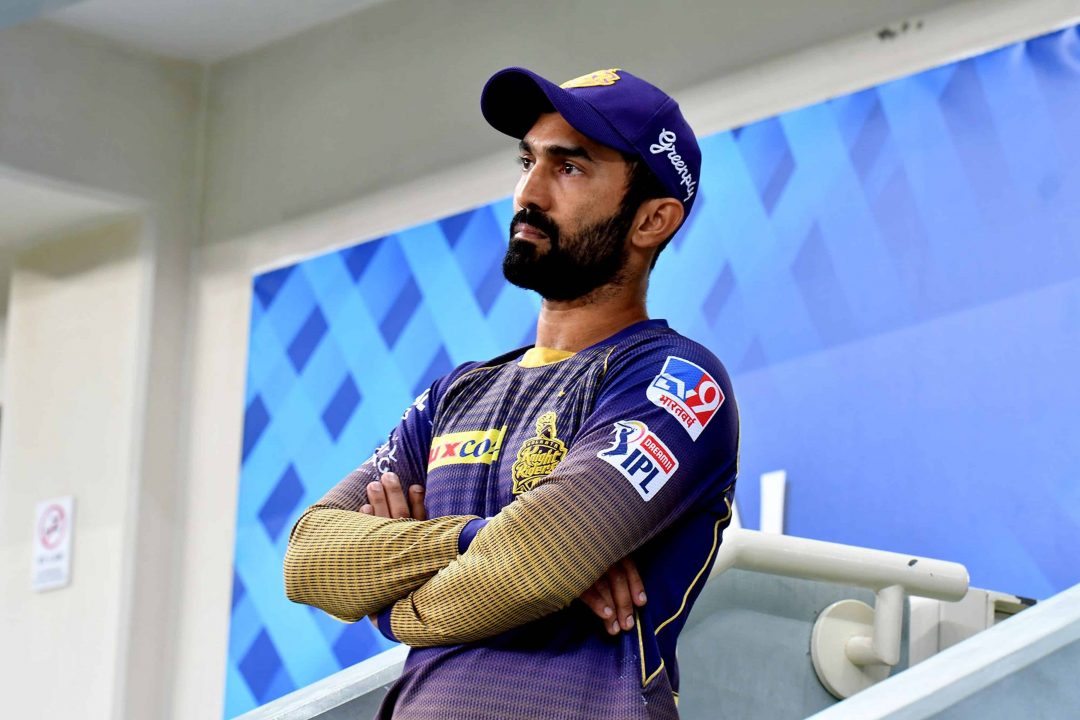 Former KKR Skipper Gautam Gambhir Slams Dinesh Karthik For Leaving Captaincy Midway