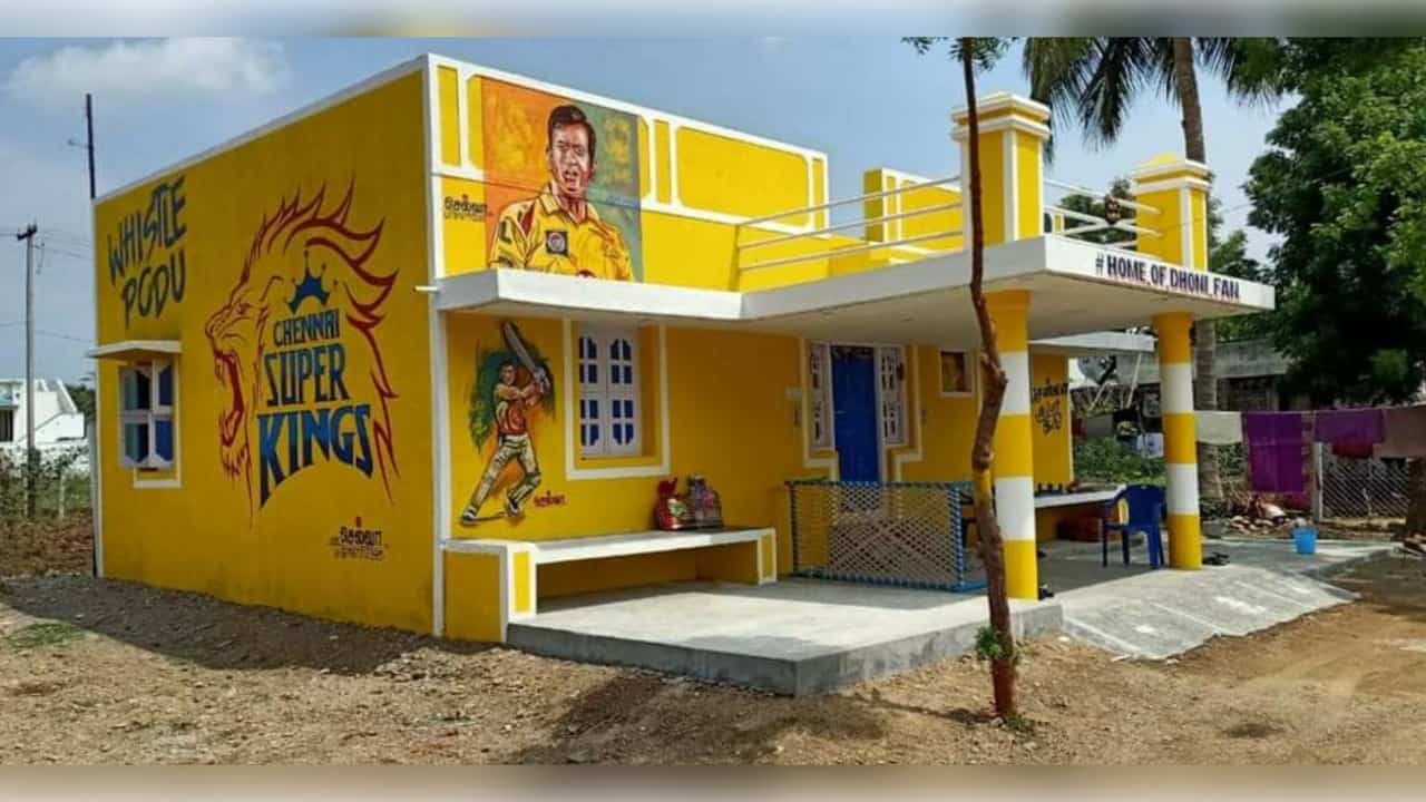 Gopi Krishnan, a Die-Hard MS Dhoni Fan in Tamil Nadu Paints His House Yellow; Named it “Home of Dhoni Fan”