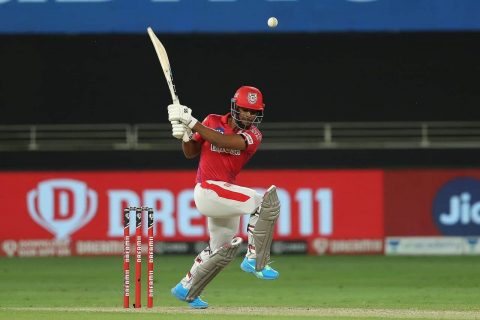 IPL 2020, SRH vs KXIP: Kings XI Punjab's Players Wear Black Arm Bands To Pay Tribute To Mandeep Singh's Father