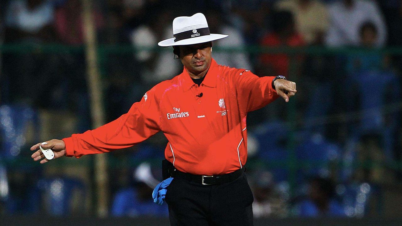Aleem Dar Surpasses Rudi Koertzen’s Record For Most ODIs as an Umpire Aleem Dar Surpasses Rudi Koertzen’s Record For Most ODIs as an Umpire