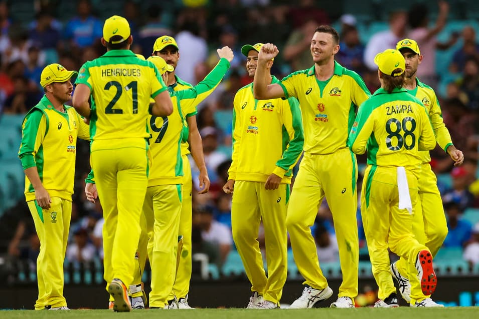 India Tour of Australia 2020-21, 2nd ODI Highlights and Analysis: Australia Defeated India by 51 Runs, Take Unassailable Lead 2-0 in The Series