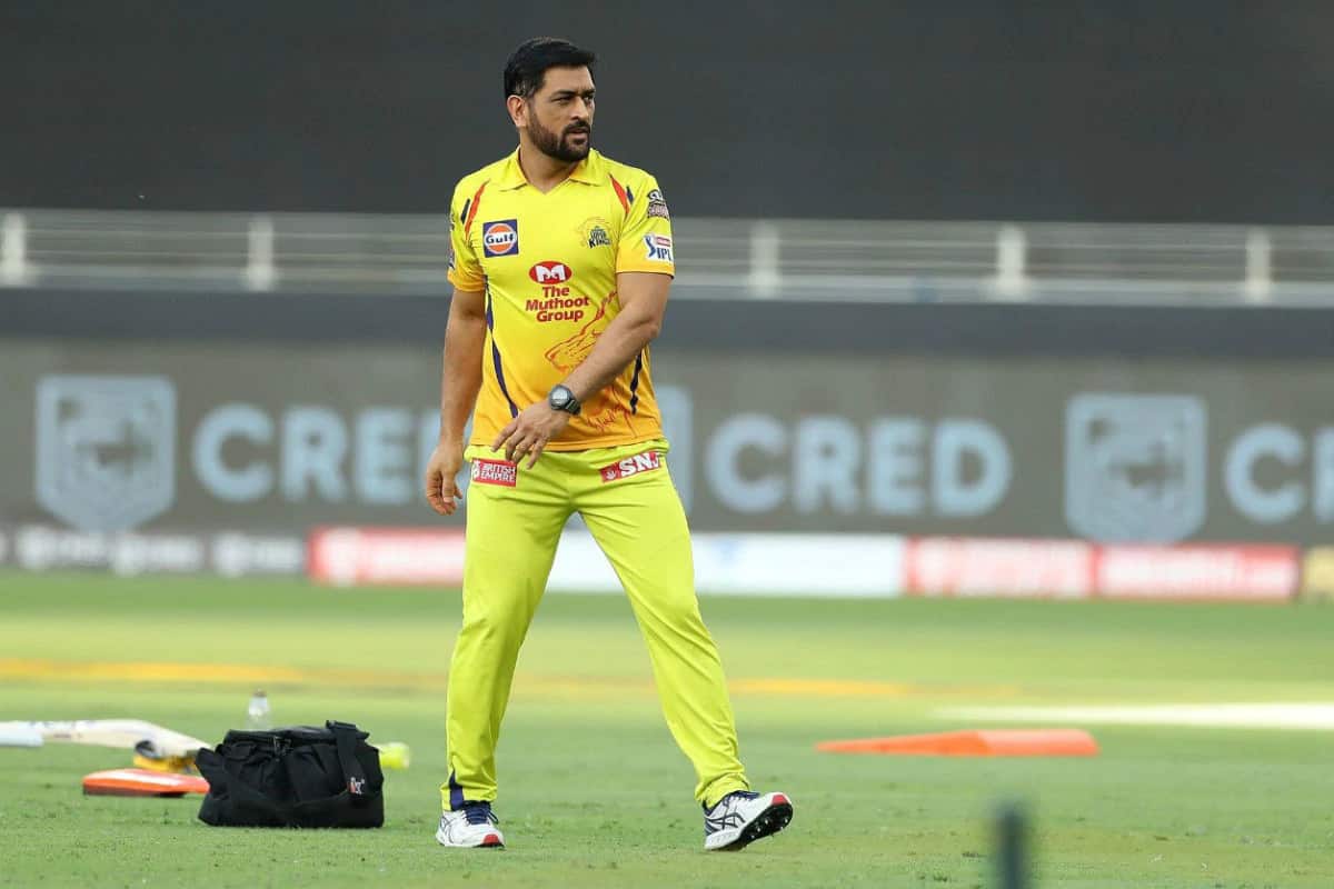 Irfan Pathan Reveals What MS Dhoni of 2011 Would Tell MS Dhoni of 2020 Irfan Pathan Reveals What MS Dhoni of 2011 Would Tell MS Dhoni of 2020