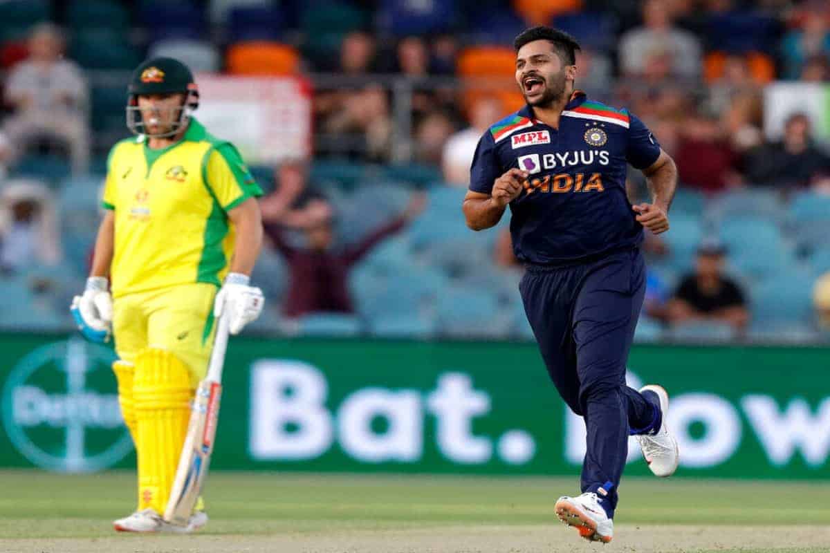 IND vs AUS: Shardul Thakur Reveals How he Planned Steve Smith's Dismissal in 3rd ODI Shardul Thakur Replaces Axar Patel in Team India's T20 World Cup Squad