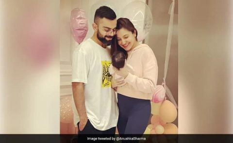 'My Whole World in One Frame', Says Virat Kohli as Anushka Sharma Revealed Their Daughter's Name