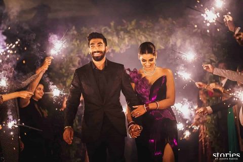 'Hypocrisy Ki Bhi Seema Hoti Hai': Twitterati Call Jasprit Bumrah ‘Hypocrite’ For Using Crackers in His Wedding