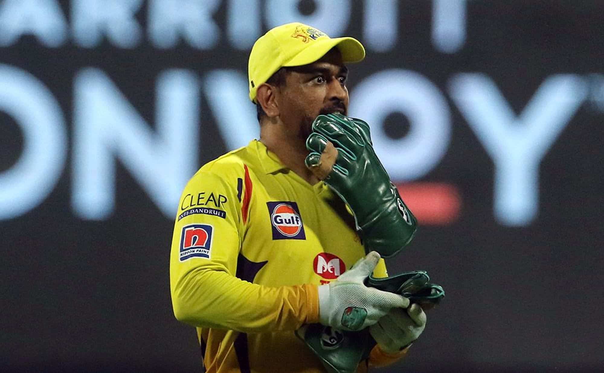 Cricket Comes Between Love as Dhoni Fan Dumps Girlfriend for Surprising Reasons MS Dhoni