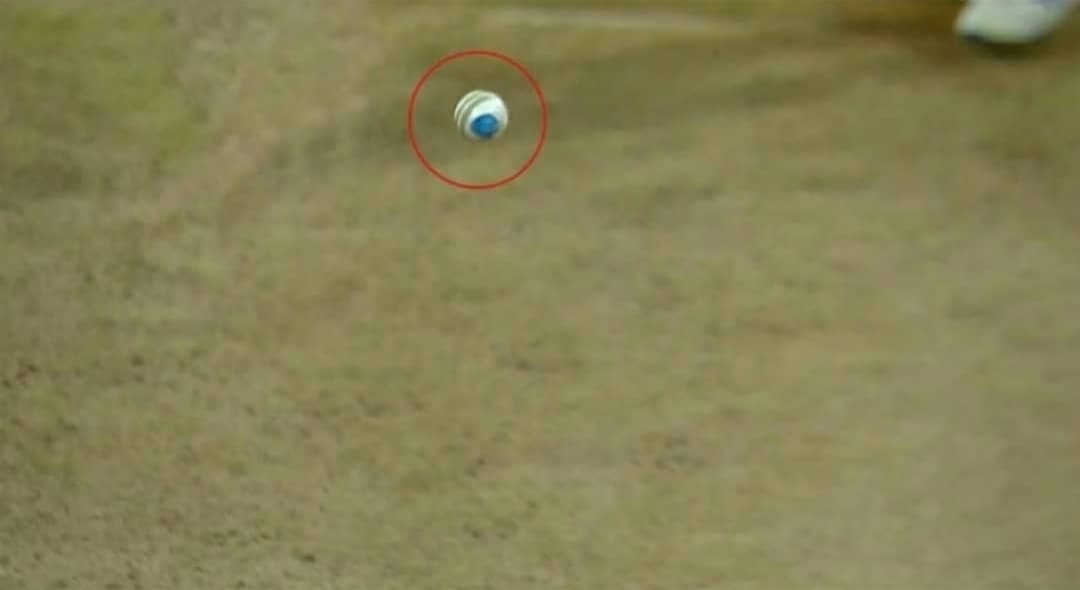 Revealed: Blue Layer Spotted On Ball During RR vs PBKS; Fans & Commentators Looked Confused