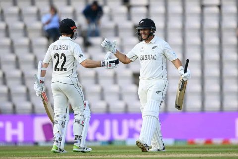 Kane Williamson & Ross Taylor of New Zealand