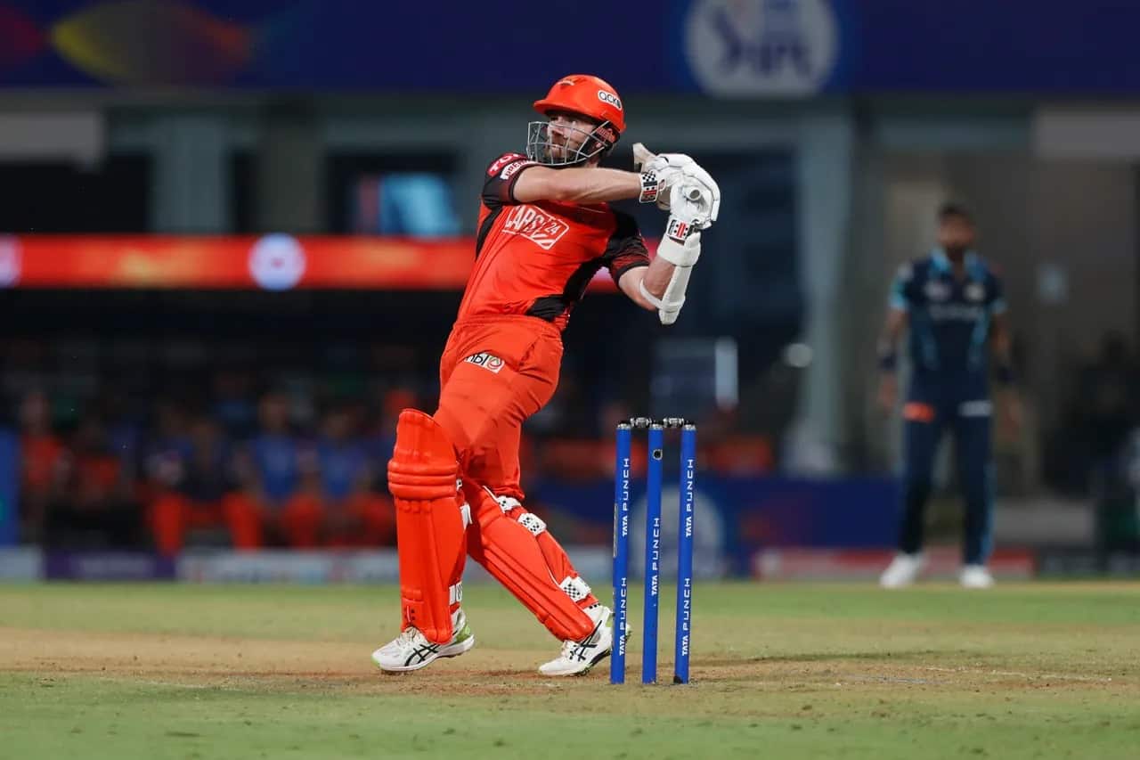 Kane Williamson of Sunrisers Hyderabad (SRH) Playing Shot - IPL 2022