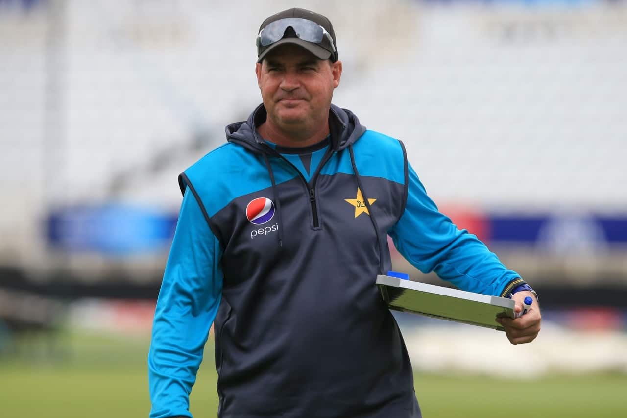 Pakistan To Introduce World's First Online Coach Mickey Arthur