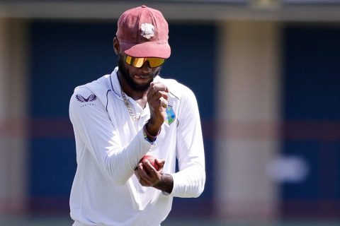 WI vs IND: Virat Kohli Accuses Kraigg Brathwaite of Chucking, Stump Mic Catches the Controversial Conversation