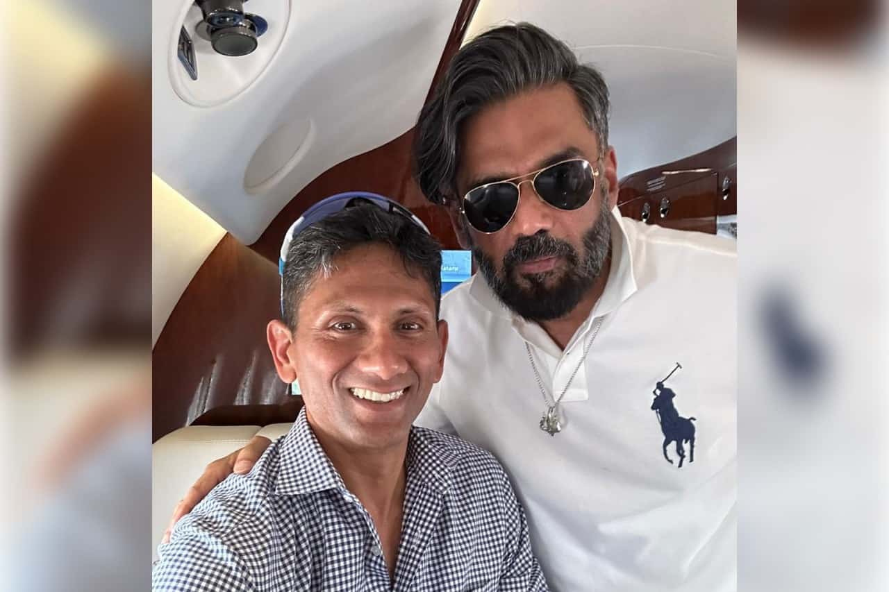 Venkatesh Prasad and Suniel Shetty Seek Blessings in New Jersey Temple for KL Rahul Venkatesh Prasad and Suniel Shetty