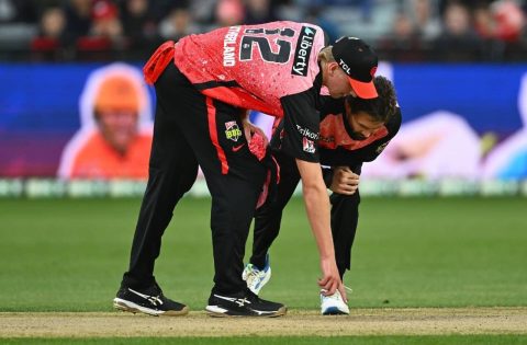 Melbourne Renegades players look at the pitch during the BBL 2023-24 match at Geelong, Australia