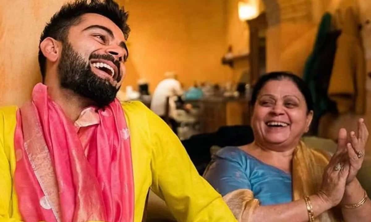 Virat Kohli With Mother Saroj Kohli