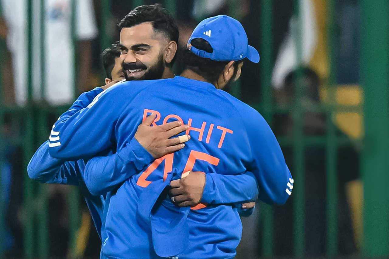 Virat Kohli Hugs Rohit Sharma