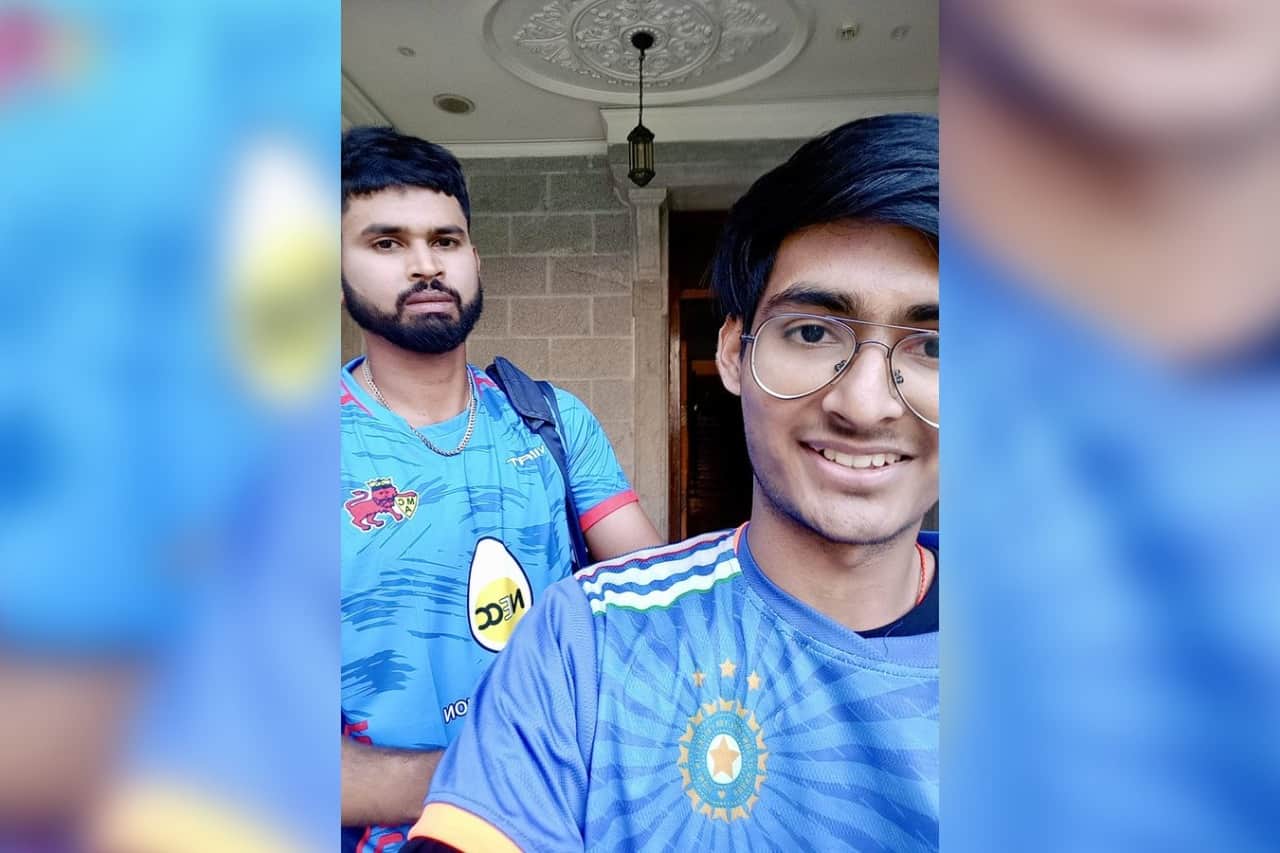 Fan Shares Sad Picture of Shreyas Iyer After BCCI Central Contract Snub