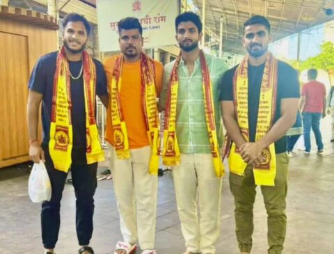 RCB Players Seek Blessings at Siddhivinayak Temple Ahead of MI Match