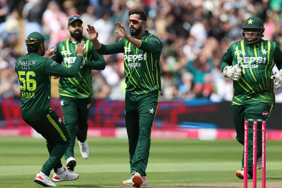 Imad Wasim and Babar Azam Celebrating with Teammates