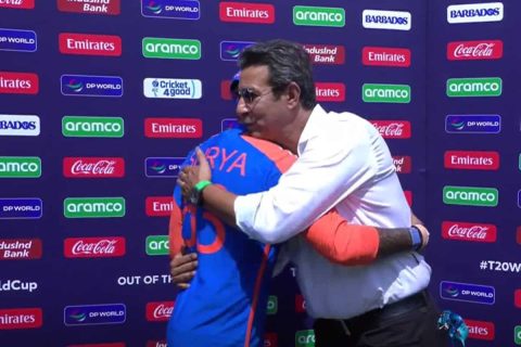Overexcited Wasim Akram Hugs Suryakumar Yadav After India Defeats Afghanistan in T20 World Cup