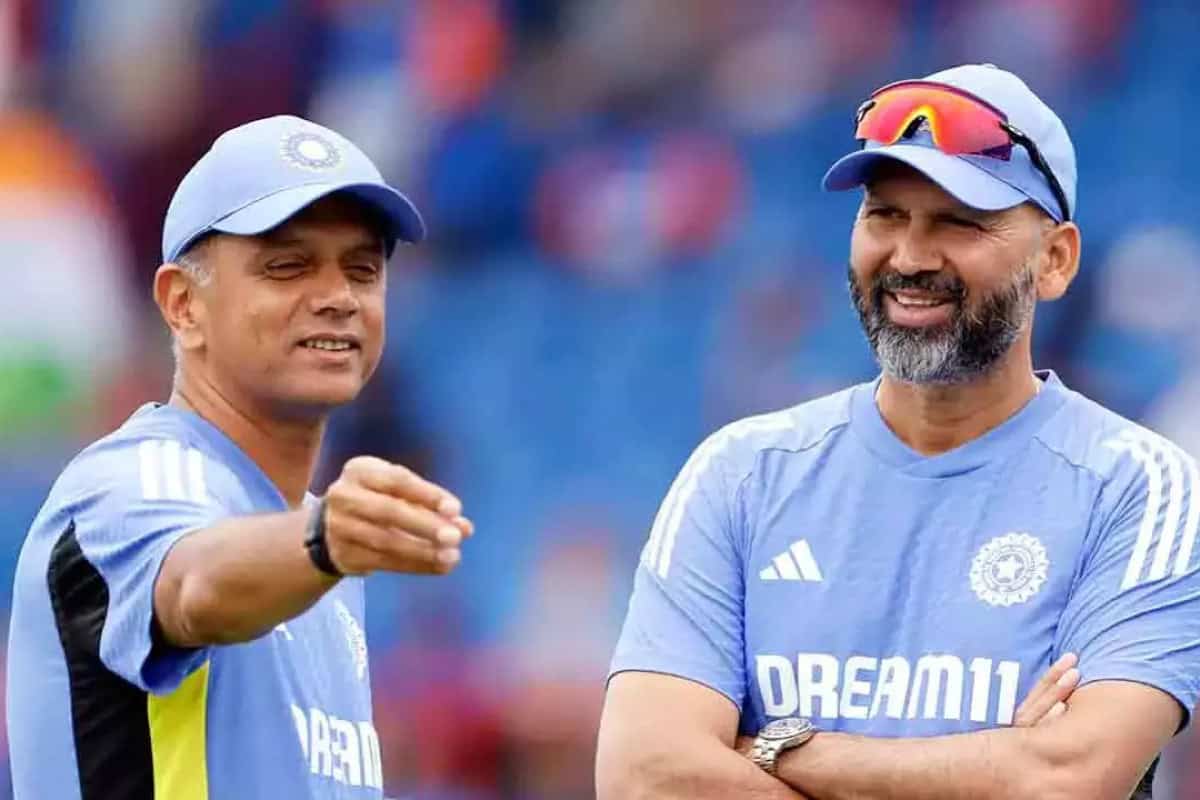 Rahul Dravid with Paras Mhambrey