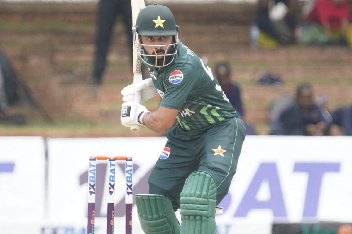 Abdullah Shafique scores a 50