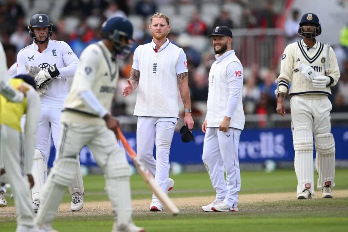 Ben Stokes goes to shake hands with Ravindra Jadeja during day five of the 4th India vs England Test at Old Trafford