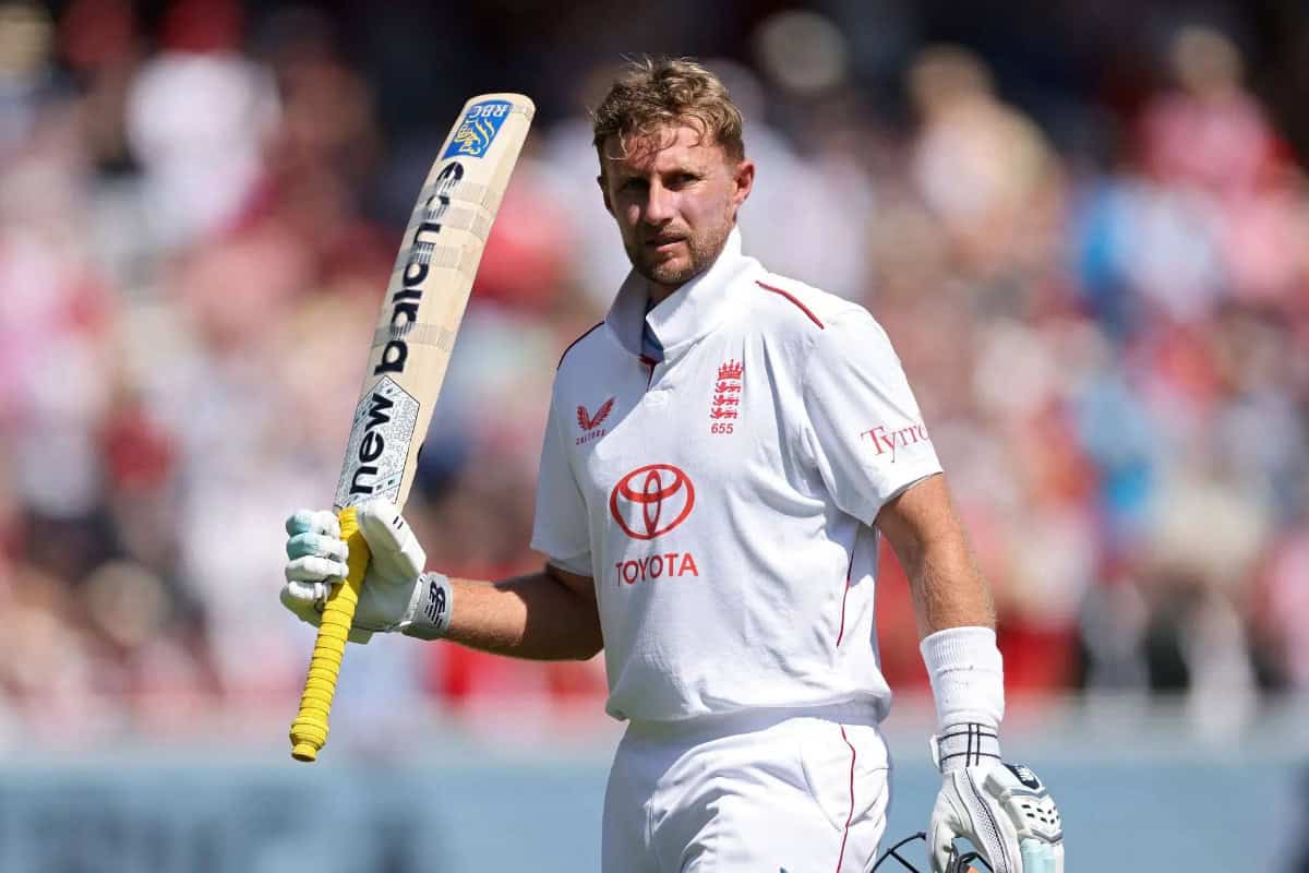 Joe Root Returns to No.1 in ICC Test Batting Rankings after Lord’s Heroics Joe Root Bough up Century on Day 2 of 3rd India vs England Test at Lord's