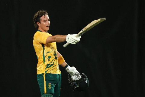 [Watch] Dewald Brevis Hits 3 Consecutive No-Look Sixes Against Australian Pacer During AUS vs SA Decider T20I