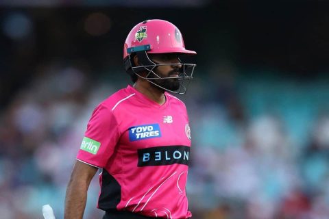 BBL 2025/26: Sheer Embarrassment for Babar Azam as Steve Smith Denies Single, Then Smashes Four Sixes in a Row