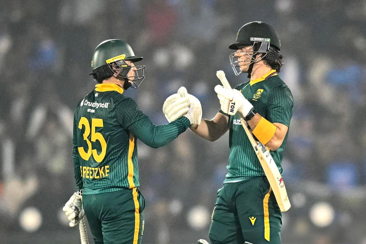 South Africa Pull Off Big Run Chase to Level Series in Raipur