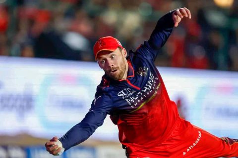[Watch] IPL 2026: Phil Salt Pulls Off Stunning Catch to Dismiss Ishan Kishan in The Season Opener